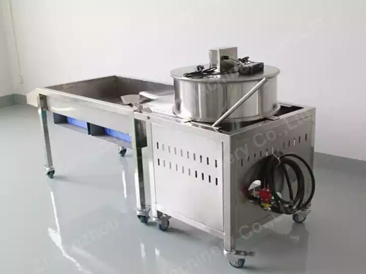 Popcorn Making Machine 3 Popcorn making machine in factory 1