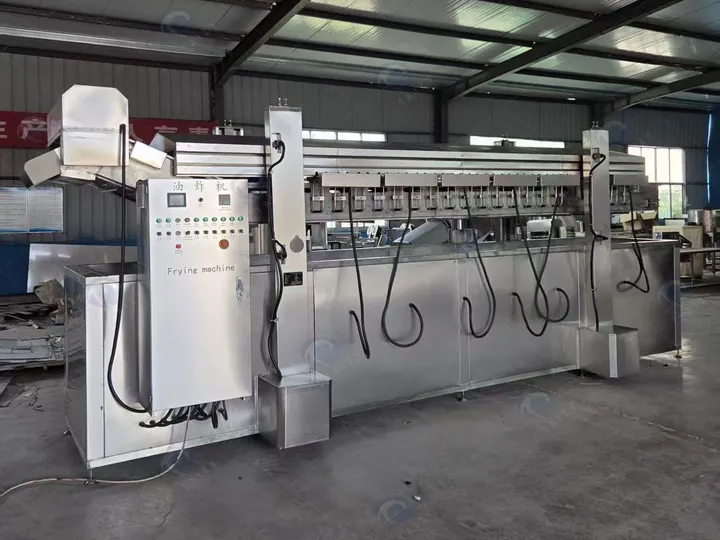 Continuous Frying Machine | Industrial Continuous Fryer For Snack Production 10 Large capacity continuous frying machine