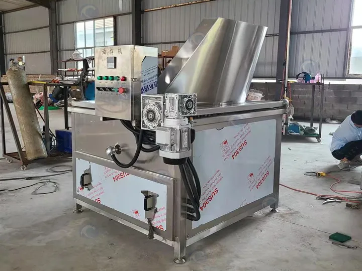 Industrial continuous batch fryer